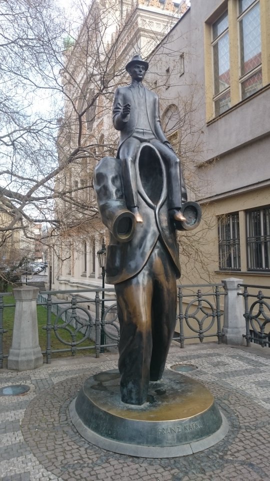 Jaroslav R&oacute;na statue of Kafka in Prague