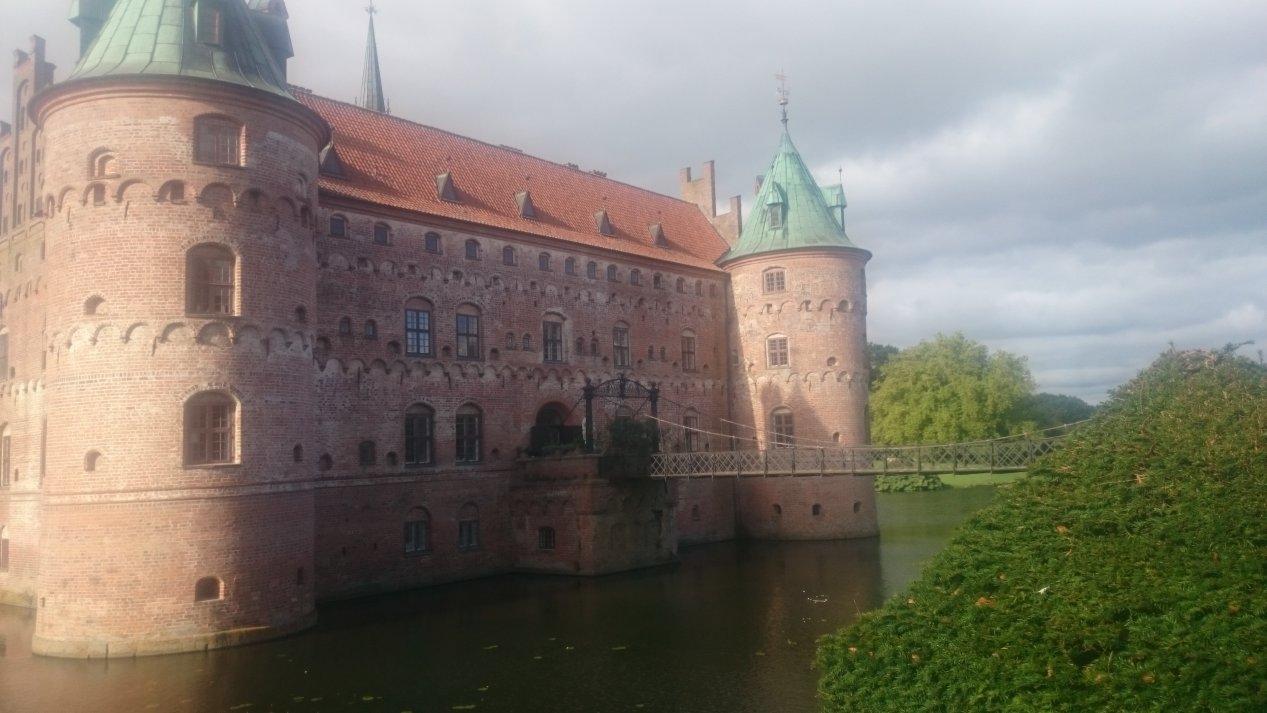 Egeskov Slot. Fyn. Autumn, October 2020.
