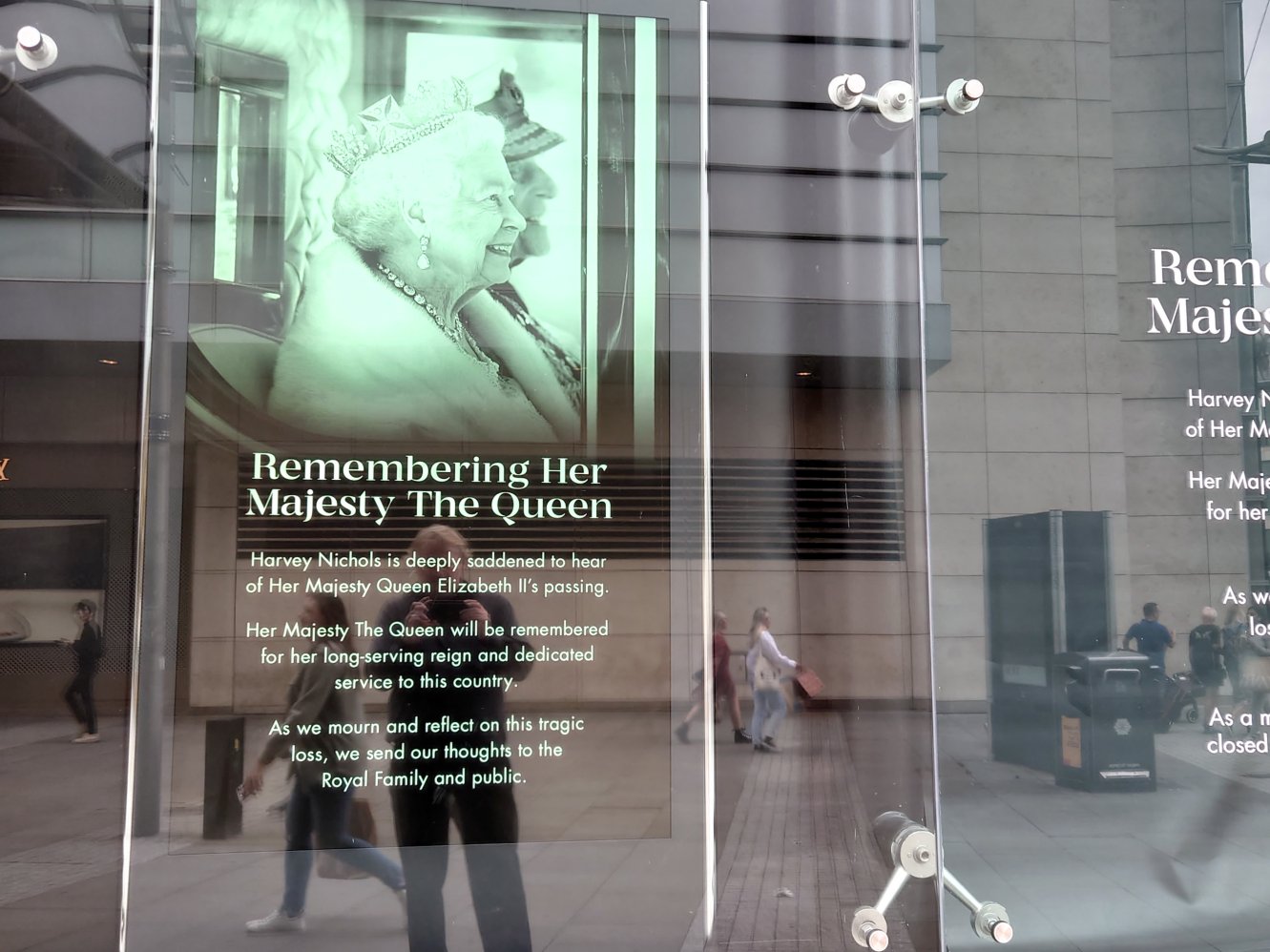 Manchester, Queen Elizabeth II. Manchester, Queen Elizabeth II.