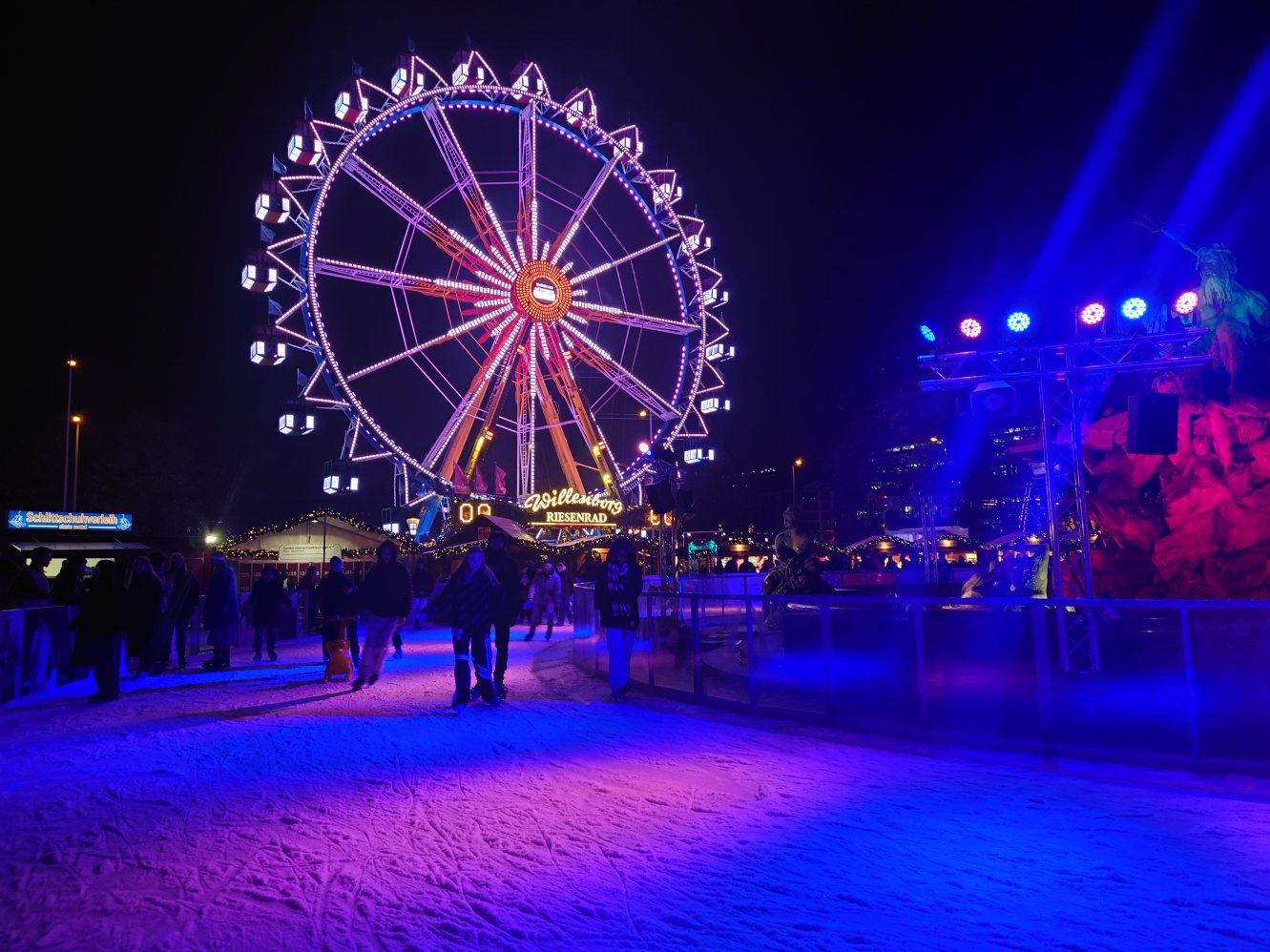 Berlin Alexanderplatz, Christmas market.